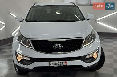 Внедорожник / Кроссовер Kia Sportage 2015 в 