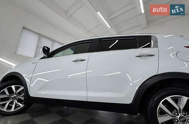 Внедорожник / Кроссовер Kia Sportage 2015 в 