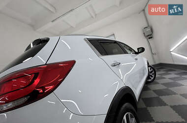 Внедорожник / Кроссовер Kia Sportage 2015 в 