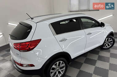 Внедорожник / Кроссовер Kia Sportage 2015 в 