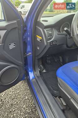 Внедорожник / Кроссовер Kia Sportage 2009 в 