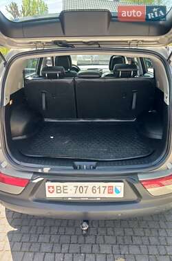 Внедорожник / Кроссовер Kia Sportage 2011 в 