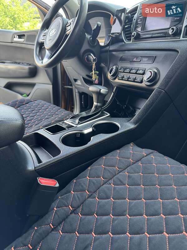 Внедорожник / Кроссовер Kia Sportage 2017 в Львове