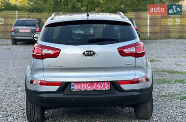 Внедорожник / Кроссовер Kia Sportage 2011 в 