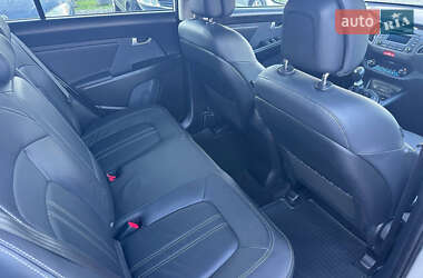 Внедорожник / Кроссовер Kia Sportage 2011 в 