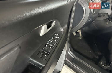 Внедорожник / Кроссовер Kia Sportage 2013 в 