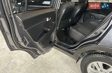 Внедорожник / Кроссовер Kia Sportage 2013 в 