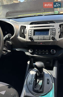 Внедорожник / Кроссовер Kia Sportage 2013 в 