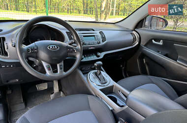 Внедорожник / Кроссовер Kia Sportage 2013 в 