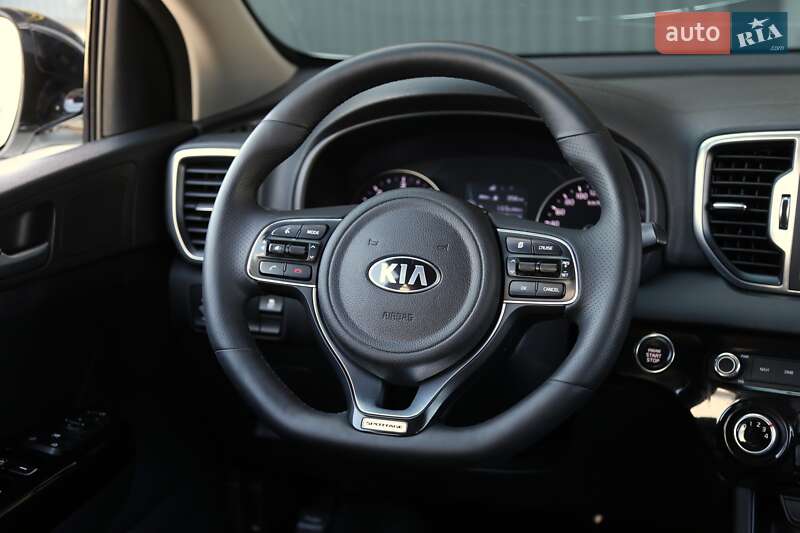 Внедорожник / Кроссовер Kia Sportage 2015 в Киеве