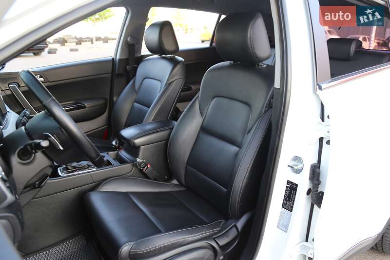 Внедорожник / Кроссовер Kia Sportage 2015 в Киеве