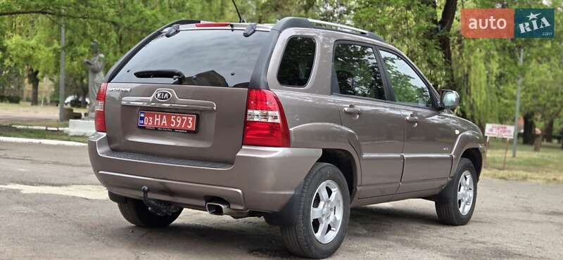 Внедорожник / Кроссовер Kia Sportage 2008 в Кривом Роге