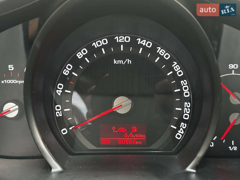Внедорожник / Кроссовер Kia Sportage 2013 в Запорожье
