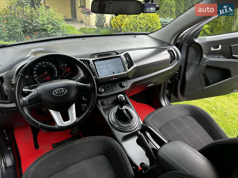 Внедорожник / Кроссовер Kia Sportage 2013 в Запорожье