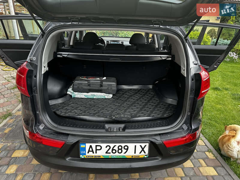 Внедорожник / Кроссовер Kia Sportage 2013 в Запорожье