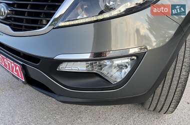 Внедорожник / Кроссовер Kia Sportage 2011 в 