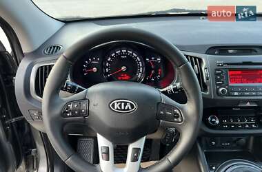 Внедорожник / Кроссовер Kia Sportage 2011 в 