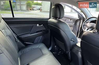 Внедорожник / Кроссовер Kia Sportage 2011 в 