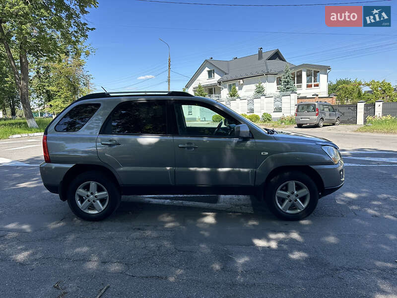 Позашляховик / Кросовер Kia Sportage 2009 в Вінниці