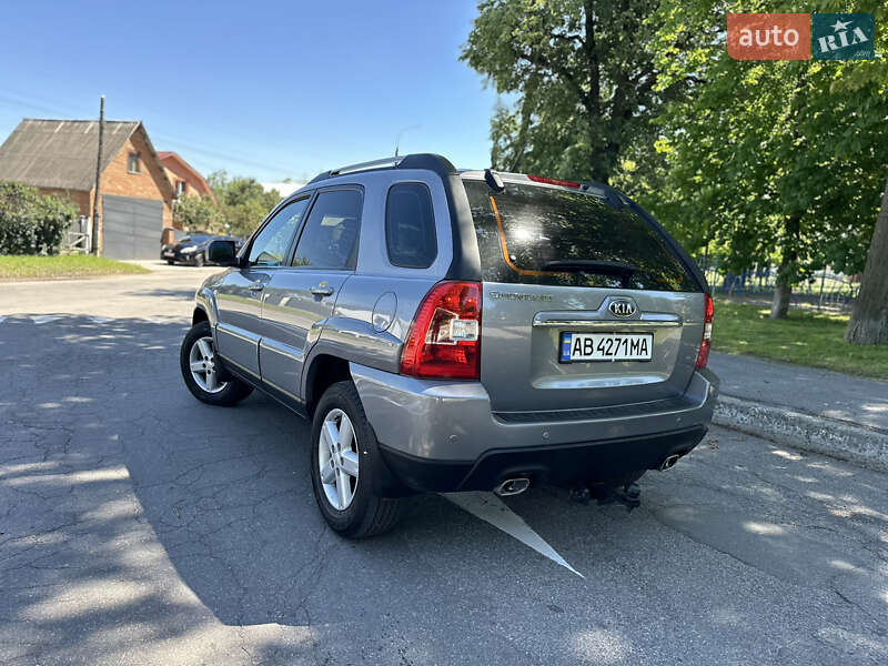 Позашляховик / Кросовер Kia Sportage 2009 в Вінниці