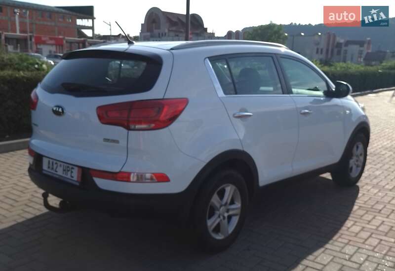 Внедорожник / Кроссовер Kia Sportage 2015 в Хусте
