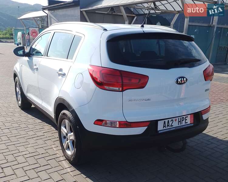 Внедорожник / Кроссовер Kia Sportage 2015 в Хусте
