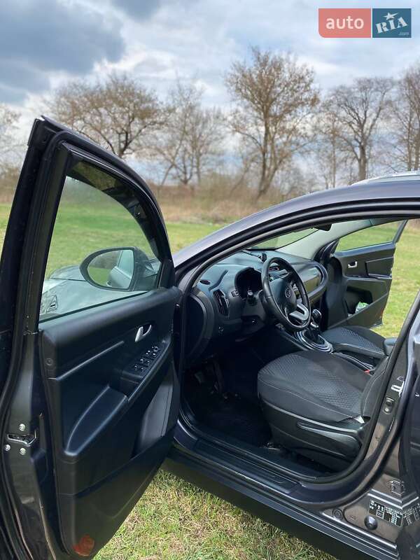 Внедорожник / Кроссовер Kia Sportage 2012 в Гвоздеце