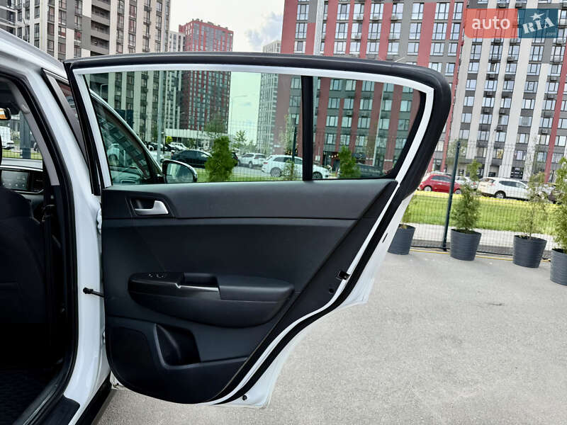 Внедорожник / Кроссовер Kia Sportage 2019 в Киеве