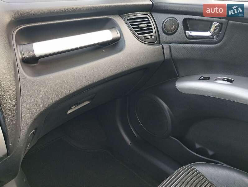 Внедорожник / Кроссовер Kia Sportage 2008 в Харькове