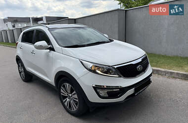 Позашляховик / Кросовер Kia Sportage 2014 в Дніпрі