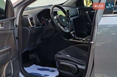 Позашляховик / Кросовер Kia Sportage 2021 в 