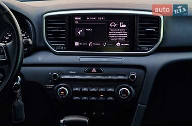 Позашляховик / Кросовер Kia Sportage 2021 в 