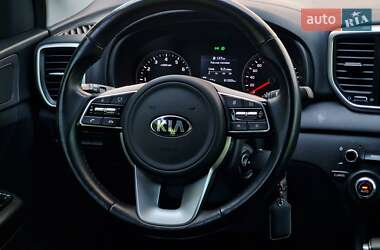 Позашляховик / Кросовер Kia Sportage 2021 в 
