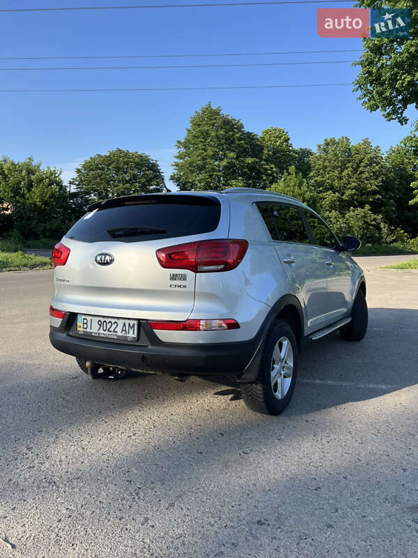 Внедорожник / Кроссовер Kia Sportage 2015 в Полтаве
