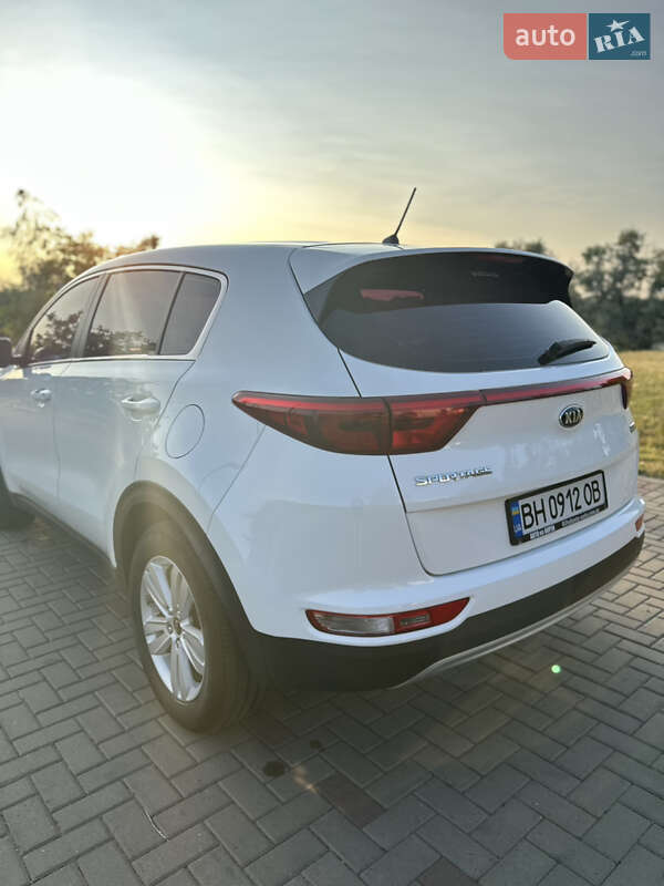 Внедорожник / Кроссовер Kia Sportage 2015 в Одессе