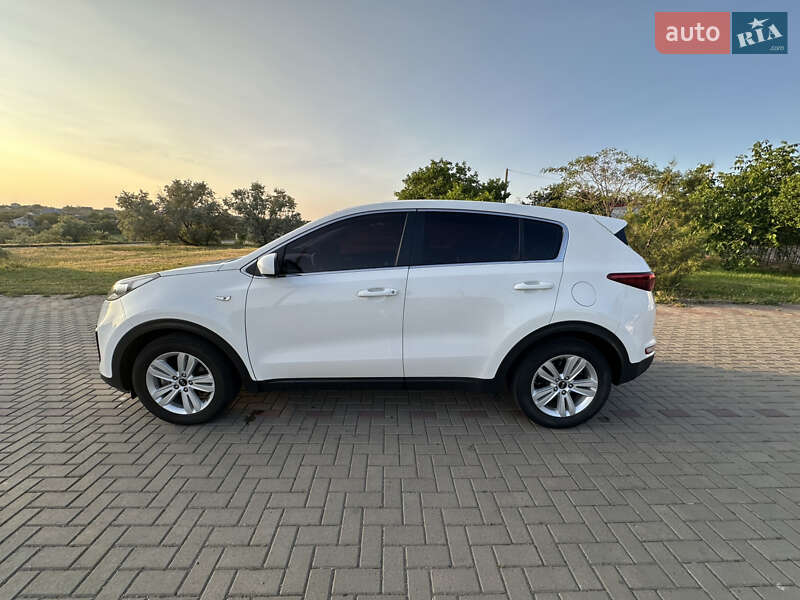 Внедорожник / Кроссовер Kia Sportage 2015 в Одессе