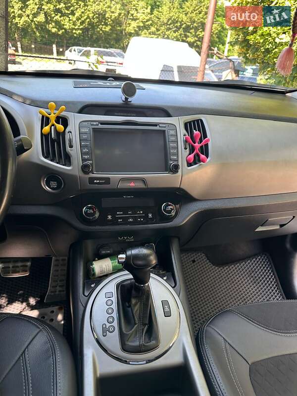 Внедорожник / Кроссовер Kia Sportage 2015 в Полтаве фото 8 Внедорожник / Кроссовер Kia Sportage 2015 в Полтаве