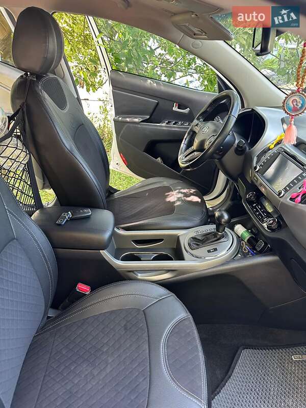 Внедорожник / Кроссовер Kia Sportage 2015 в Полтаве фото 9 Внедорожник / Кроссовер Kia Sportage 2015 в Полтаве