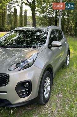 Внедорожник / Кроссовер Kia Sportage 2016 в 