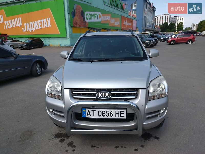Позашляховик / Кросовер Kia Sportage 2006 в Івано-Франківську