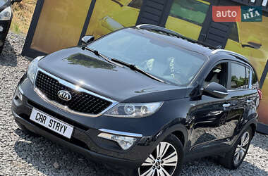 Внедорожник / Кроссовер Kia Sportage 2015 в 