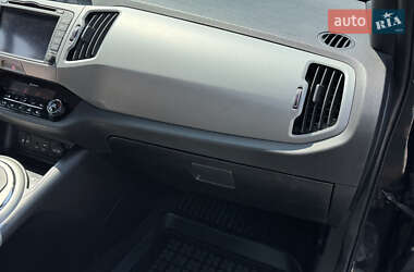 Внедорожник / Кроссовер Kia Sportage 2015 в 