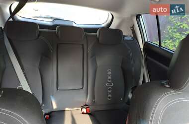 Внедорожник / Кроссовер Kia Sportage 2011 в 
