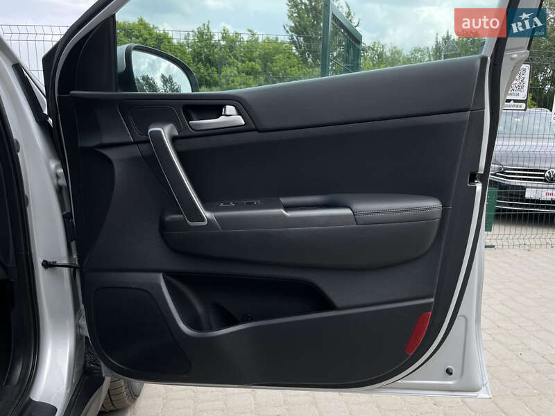 Позашляховик / Кросовер Kia Sportage 2018 в Бердичеві