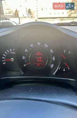 Внедорожник / Кроссовер Kia Sportage 2013 в 