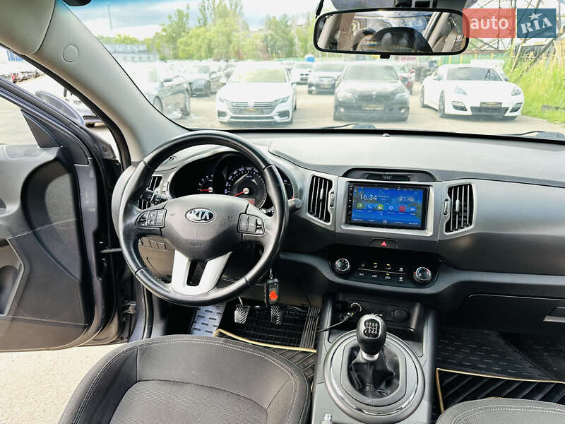 Позашляховик / Кросовер Kia Sportage 2013 в Харкові