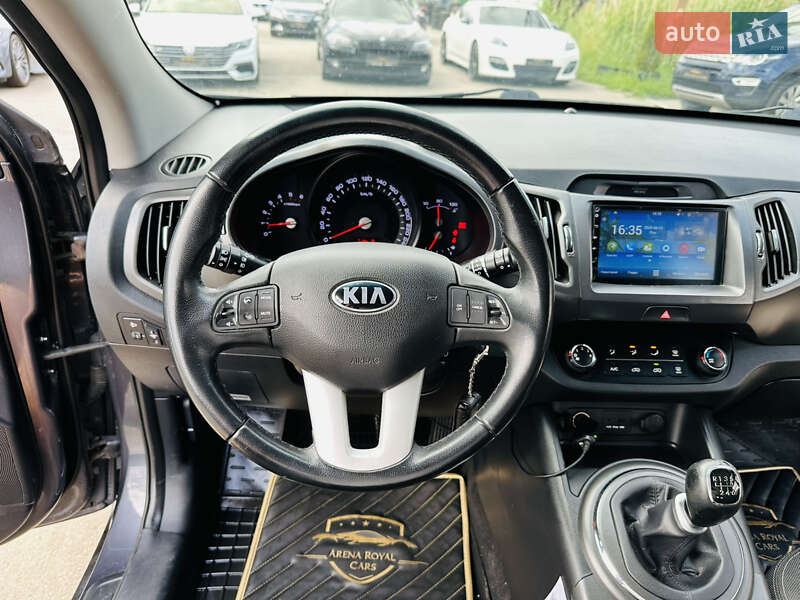 Позашляховик / Кросовер Kia Sportage 2013 в Харкові