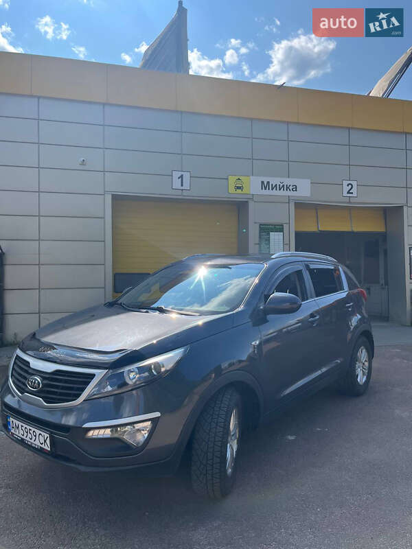 Внедорожник / Кроссовер Kia Sportage 2011 в Житомире