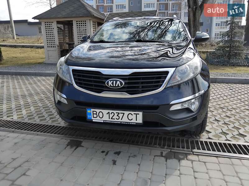 Внедорожник / Кроссовер Kia Sportage 2013 в Тернополе