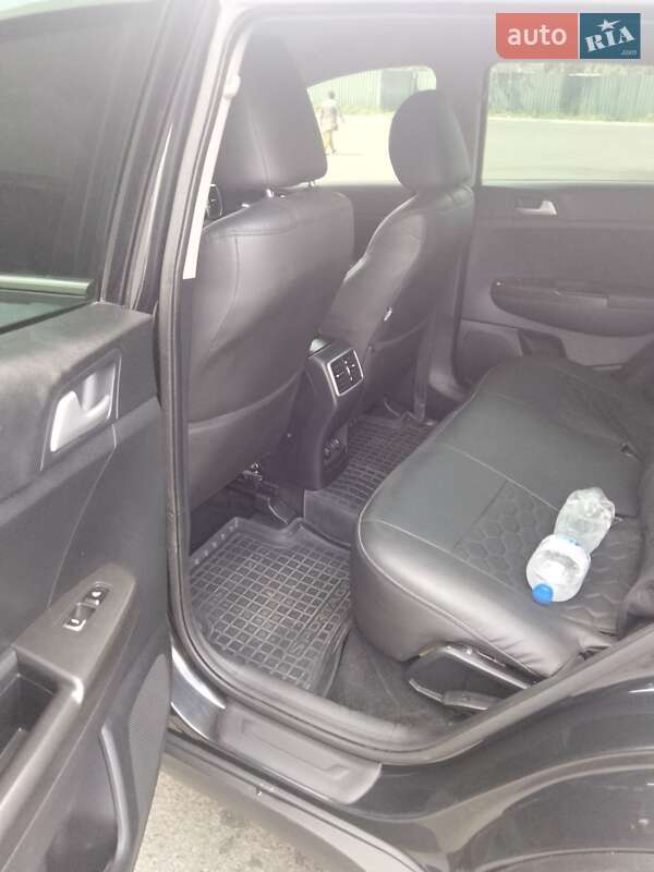 Внедорожник / Кроссовер Kia Sportage 2016 в Виннице